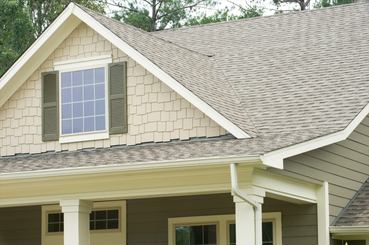 The Pros and Cons of Hardboard Siding - Pro Superior Construction